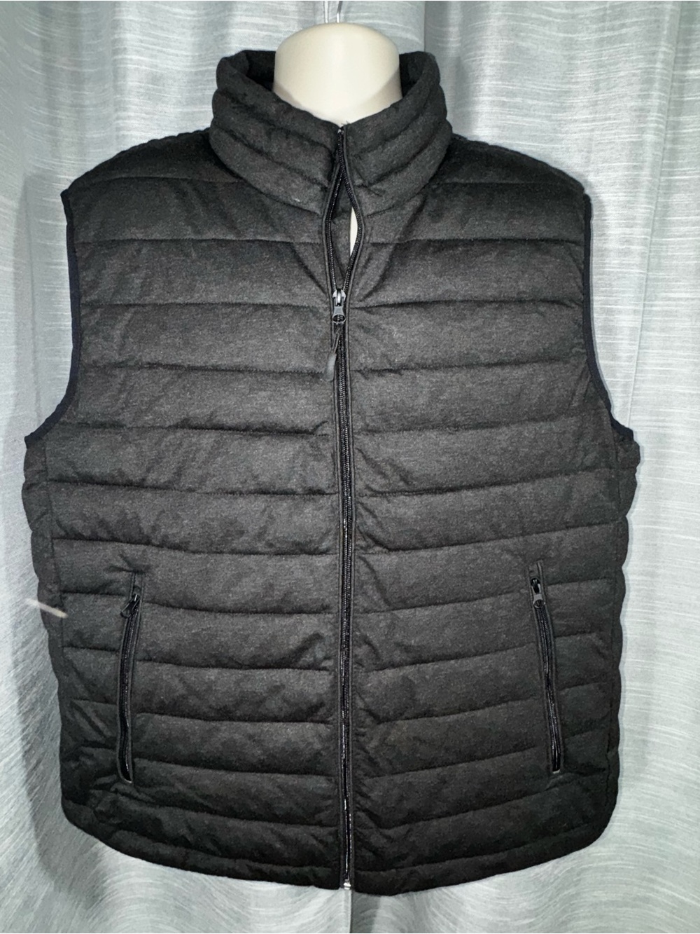 Jos A. Bank Men’s Quilted Mock Neck Puffer Vest Black Sz XL